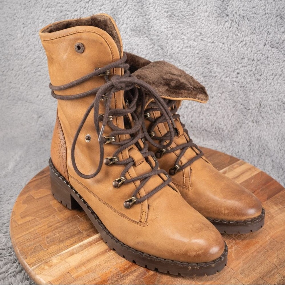 Vintage Foundry Co Brown Leather Women's Boots